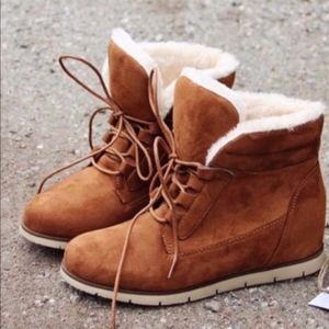 Cozy Camel Vegan Fur Suede lace up booties